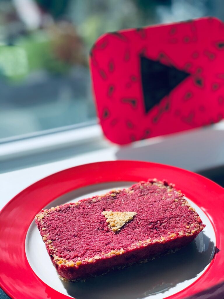 声優のサブスクを活用した副業の始め方は？